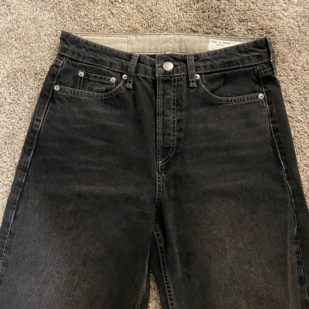 rag n bone Logan black jeans w ripped knee